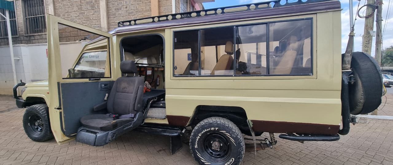 Wheelchair Accessible 4×4 Safari Landcruiser